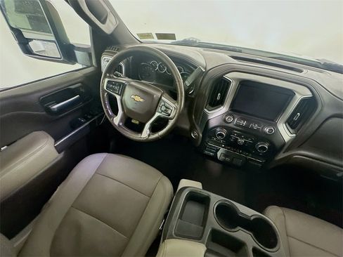 Used 2022 Chevrolet Silverado 2500 LTZ image 9