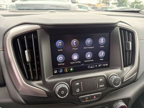 Certified 2024 GMC Terrain AT4 AWD/4WD image 8