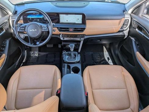 Used 2024 Kia Seltos EX FWD image 18