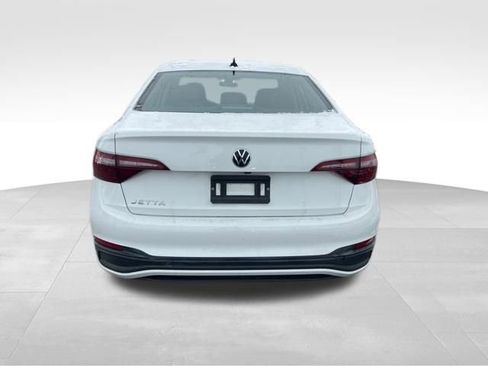 Used 2024 Volkswagen Jetta S image 6