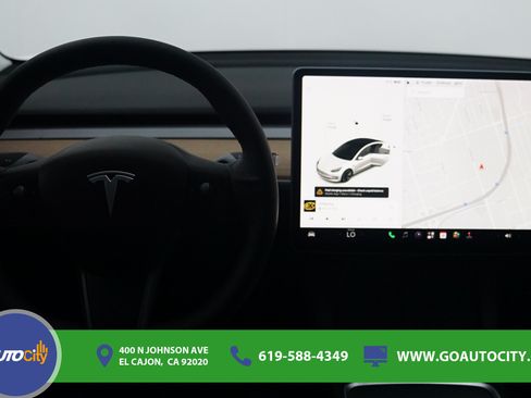 Used 2021 Tesla Model 3 Standard Range Plus RWD image 5