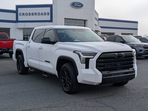 Used 2024 Toyota Tundra SR5 w/ SR5 Premium Package RWD image 2