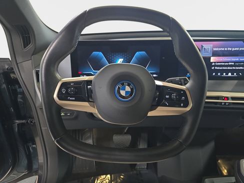 Used 2024 BMW iX xDrive50 image 19