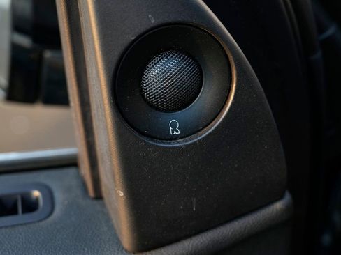 Used 2019 Lincoln Navigator Select image 30