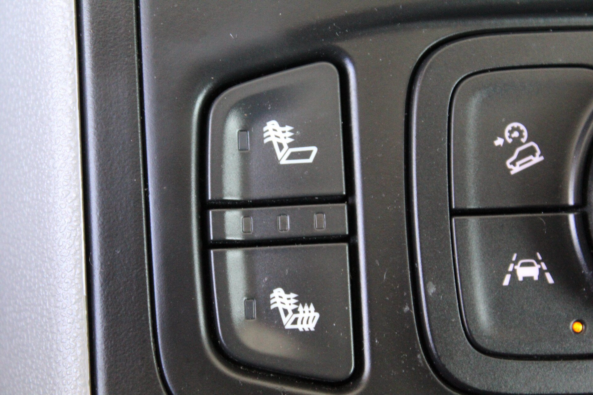 Used 2022 GMC Terrain SLT w/ Tech Package FWD image 43