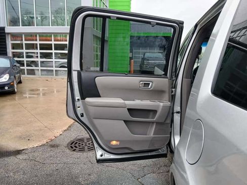 Used 2009 Honda Pilot Touring image 19