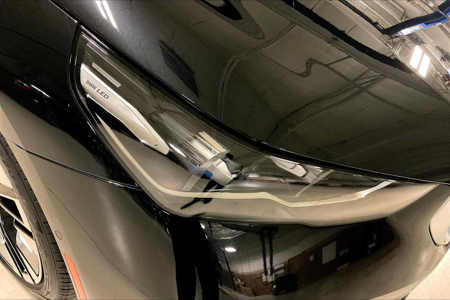 Used 2026 BMW i5 eDrive40 w/ Premium Package RWD image 13