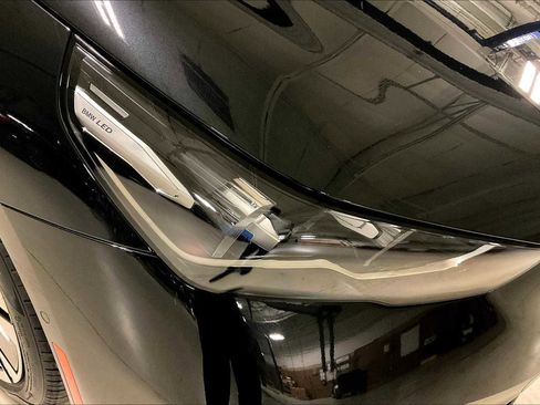 Used 2026 BMW i5 eDrive40 w/ Premium Package image 13