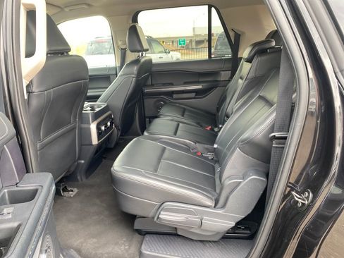 Used 2024 Ford Expedition Max XLT image 29