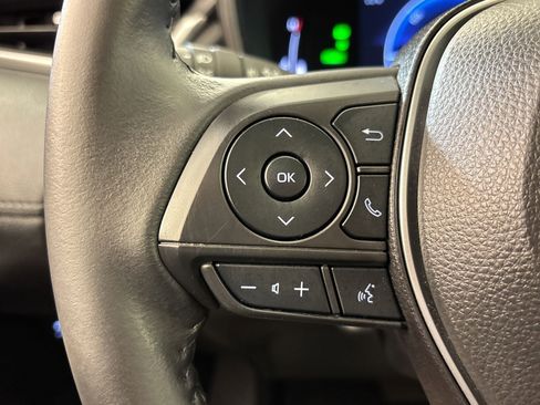 Used 2023 Toyota Corolla Cross XSE w/ Convenience Package image 15