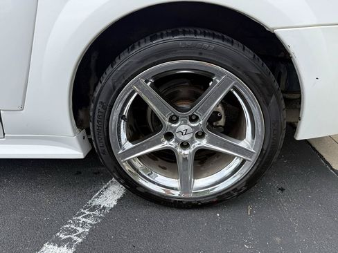 Used 2001 Ford Mustang GT RWD image 18