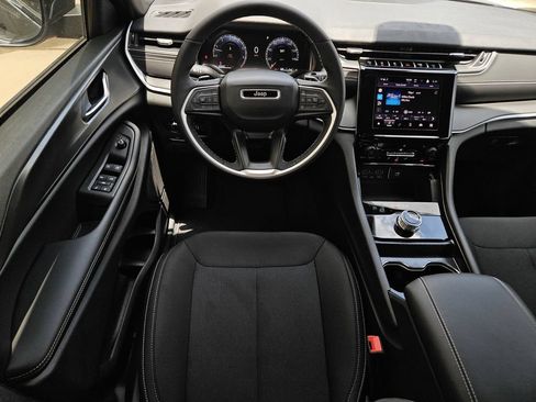 New 2026 Jeep Grand Cherokee L Laredo AWD/4WD image 10