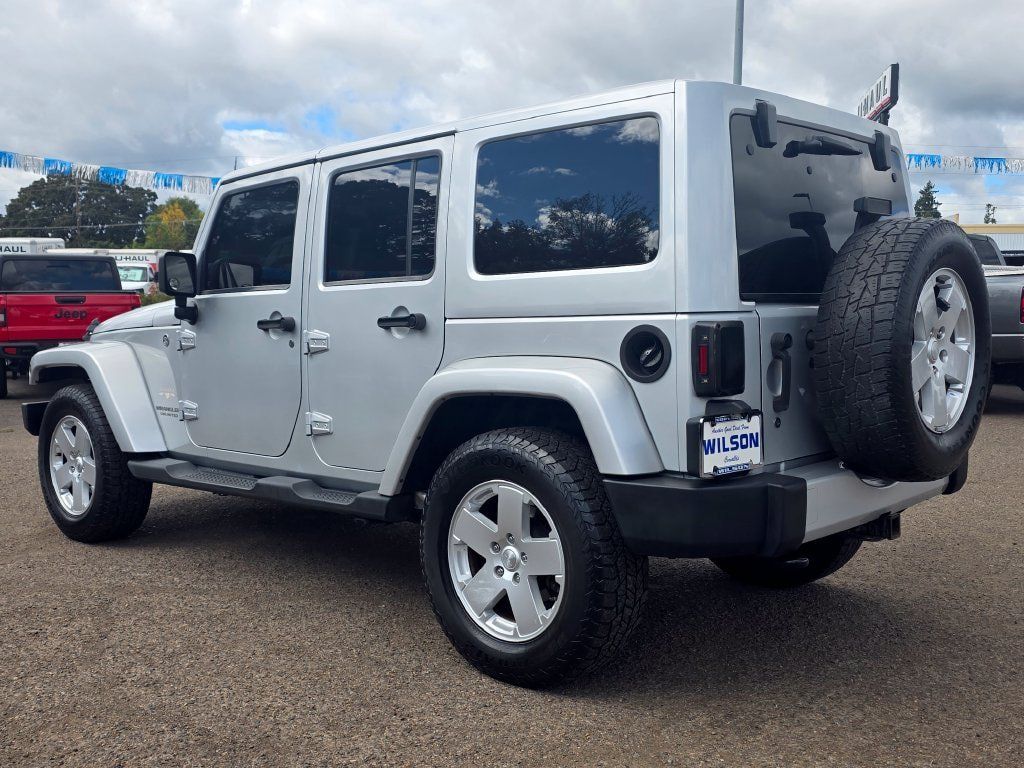 Used 2011 Jeep Wrangler Unlimited Sahara w/ Connectivity Group AWD/4WD image 2