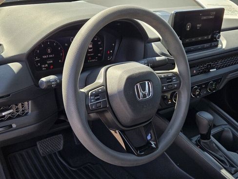 Used 2023 Honda Accord EX image 19