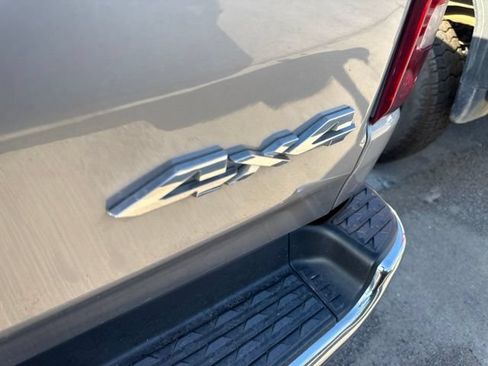 Used 2019 RAM 1500 Laramie AWD/4WD image 8