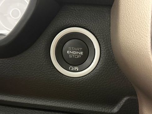 Used 2022 RAM 1500 Laramie RWD image 16