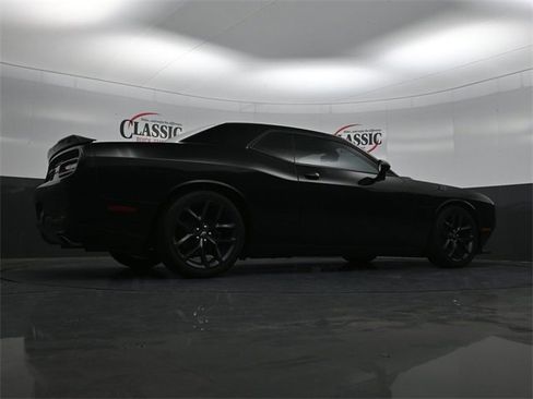 Used 2020 Dodge Challenger R/T w/ Blacktop Package image 28
