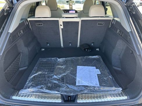 New 2025 Audi Q5 Premium Plus w/ Premium Plus image 24