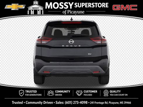 Used 2023 Nissan Rogue SV FWD image 9