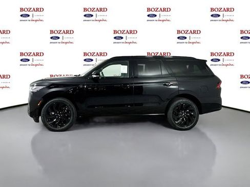New 2026 Lincoln Navigator Reserve w/ Jet Appearance Package AWD/4WD image 5