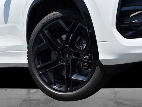 New 2026 Volkswagen Tiguan SE R-Line AWD/4WD image 3