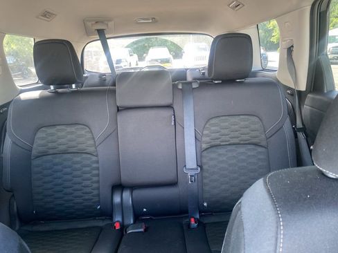 Certified 2024 Nissan Pathfinder SV FWD image 24