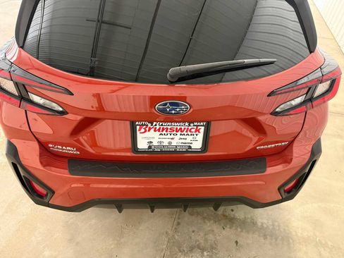 Certified 2024 Subaru Crosstrek 2.0i Premium AWD/4WD image 17