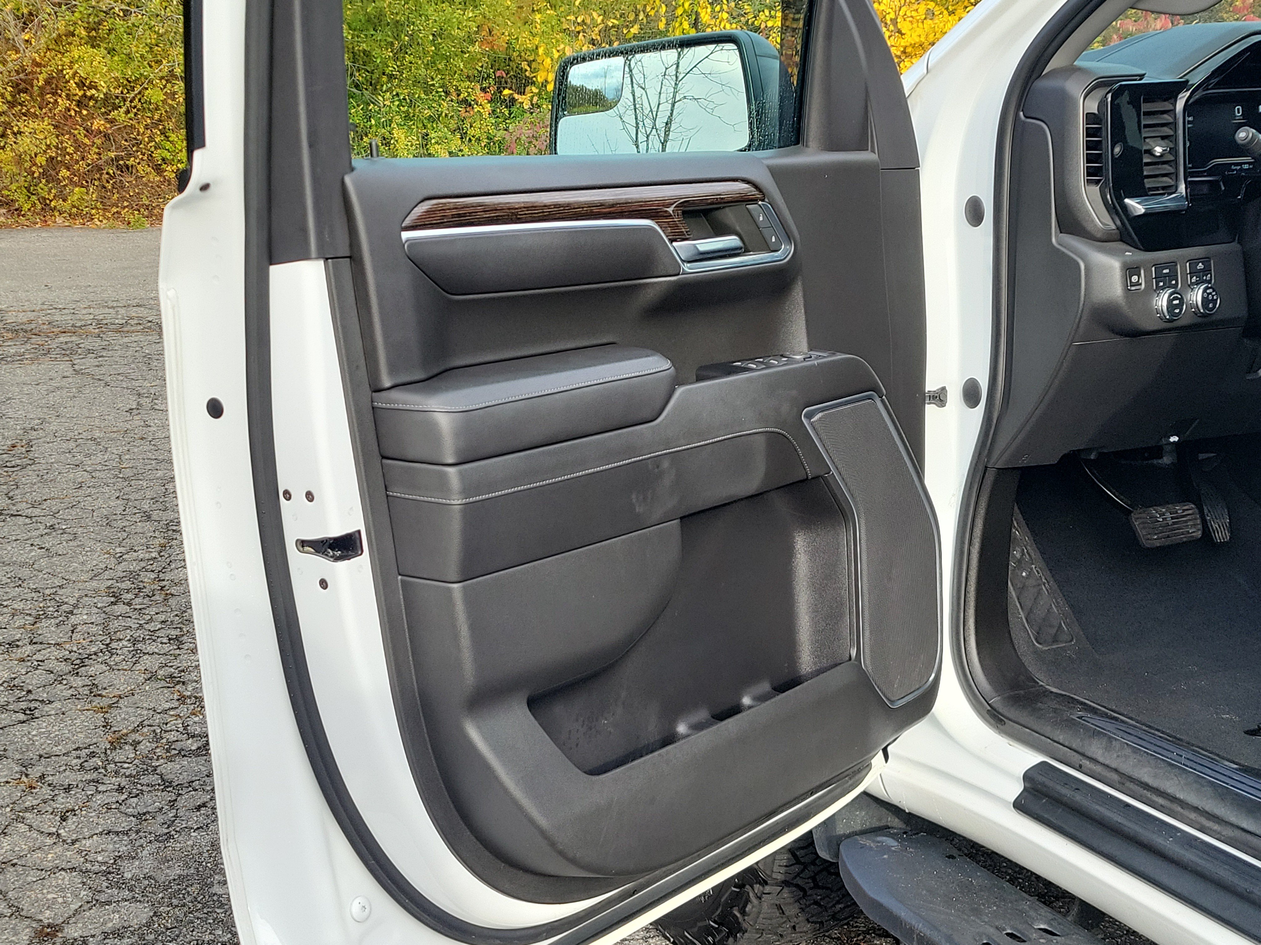 Used 2022 GMC Sierra 1500 Elevation AWD/4WD image 15