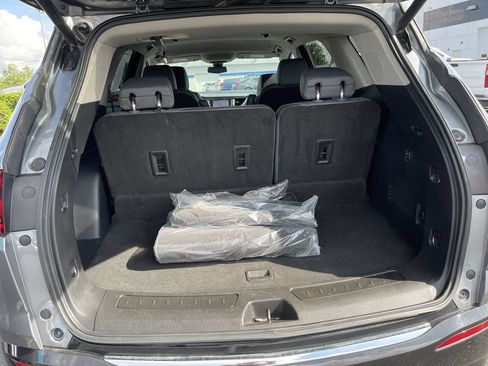 Used 2021 Buick Enclave Premium w/ Surround and Sites Package AWD/4WD image 25