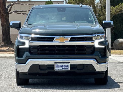 Used 2025 Chevrolet Silverado 1500 LT RWD image 9