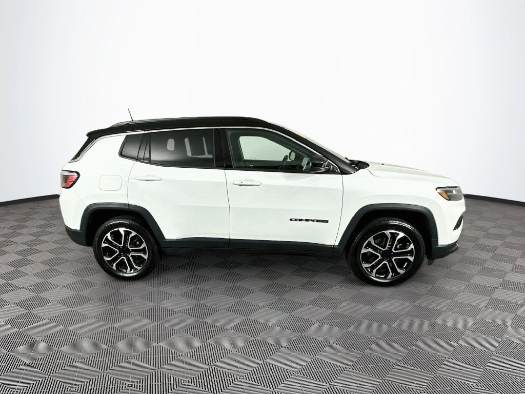 Certified 2023 Jeep Compass Limited w/ Sun and Sound Group AWD/4WD image 13
