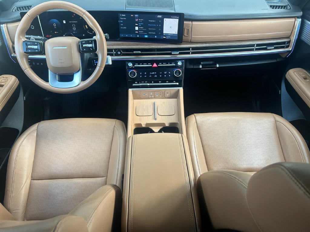 Used 2025 Hyundai Santa Fe Limited FWD image 20