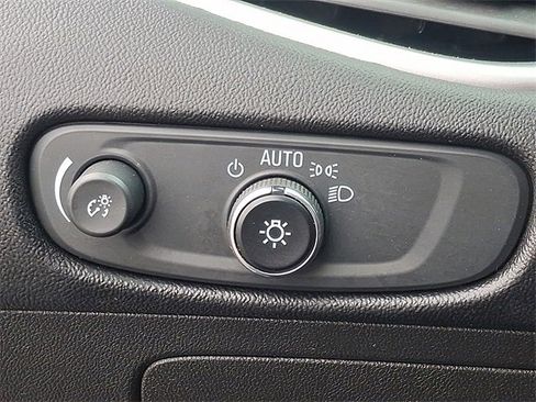 Used 2023 Chevrolet Malibu LT image 24