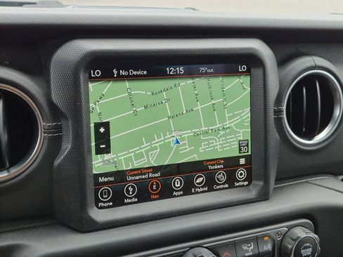 Used 2023 Jeep Wrangler Unlimited Sahara w/ Cold Weather Group AWD/4WD image 16