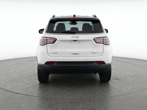 Used 2025 Jeep Compass Limited AWD/4WD image 7