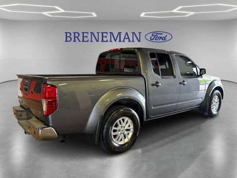 Used 2020 Nissan Frontier SV RWD image 6