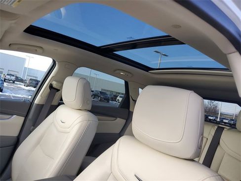 Certified 2023 Cadillac XT5 Premium Luxury image 6