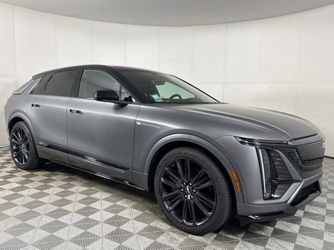 New 2026 Cadillac Lyriq V AWD/4WD image 14