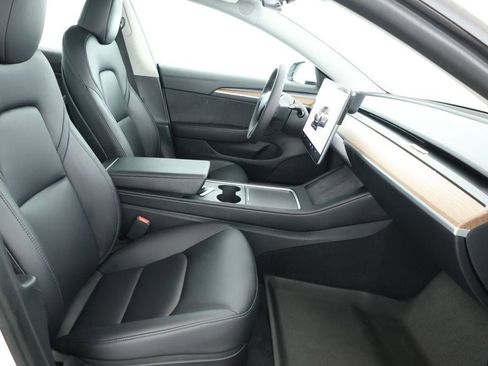 Used 2023 Tesla Model 3 Standard Range image 26