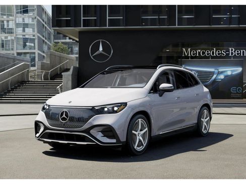 New 2026 Mercedes-Benz EQE 320 4MATIC SUV image 38
