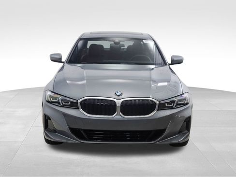 Used 2025 BMW 330i xDrive Sedan w/ Premium Package image 8