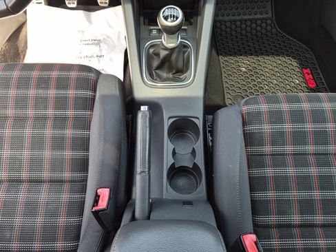 Used 2009 Volkswagen GTI 2-Door FWD image 29