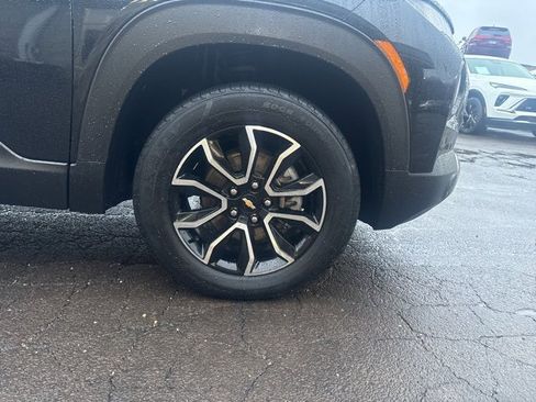 Used 2022 Chevrolet TrailBlazer ACTIV w/ Technology Package image 11