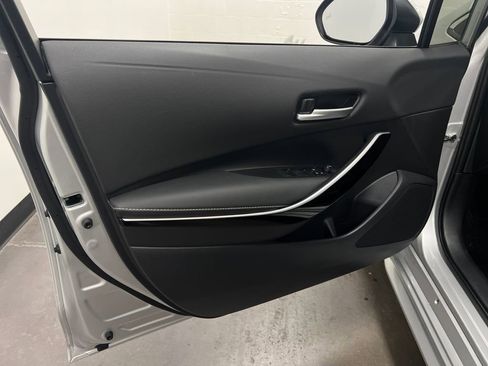 Used 2024 Toyota Corolla XLE FWD image 11
