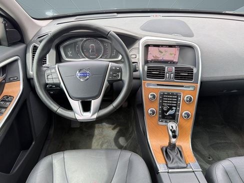 Used 2017 Volvo XC60 T5 Inscription w/ Advanced Package AWD/4WD image 28