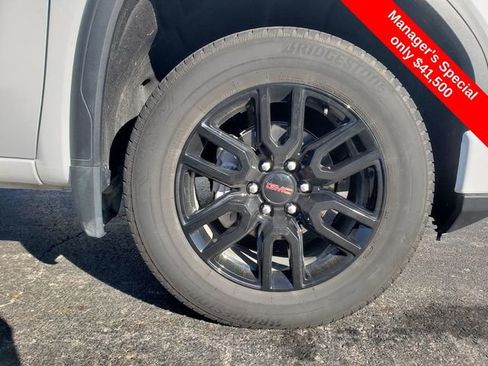 Used 2024 GMC Sierra 1500 Elevation image 26
