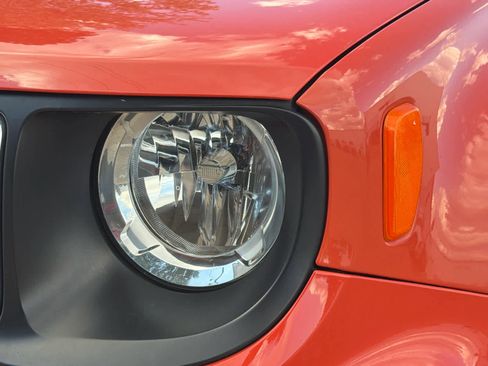 Used 2019 Jeep Renegade Sport image 9