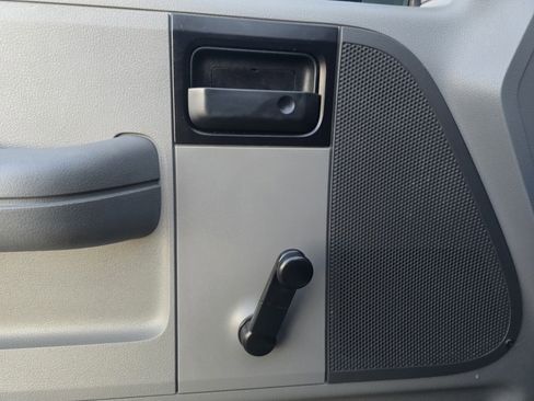 Used 2005 Ford F150 XL image 13