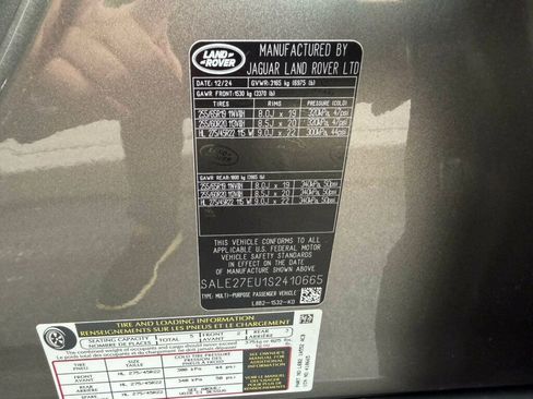 Used 2025 Land Rover Defender 110 X-Dynamic SE image 31