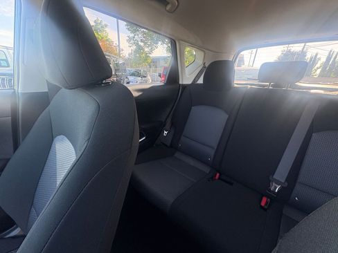 Used 2025 Kia Soul LX w/ LX Technology Package FWD image 37